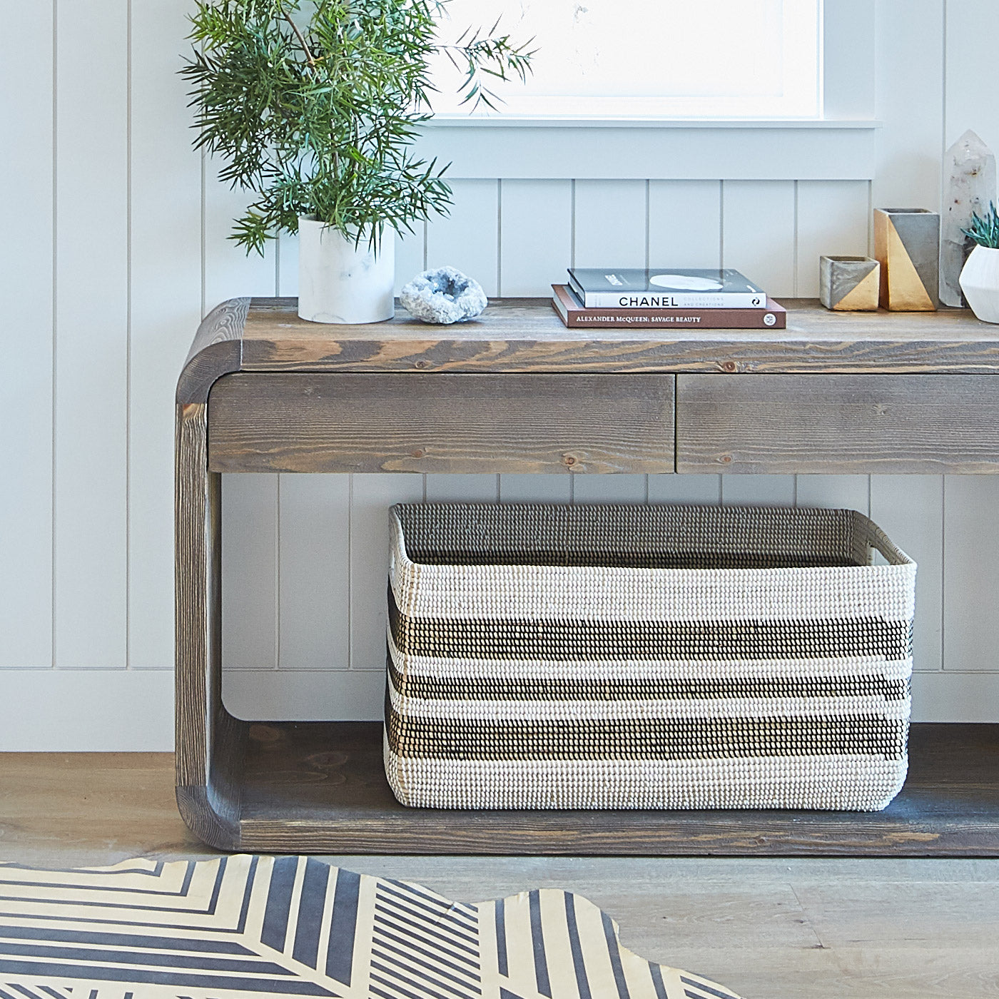 FARMHOUSE CONSOLE